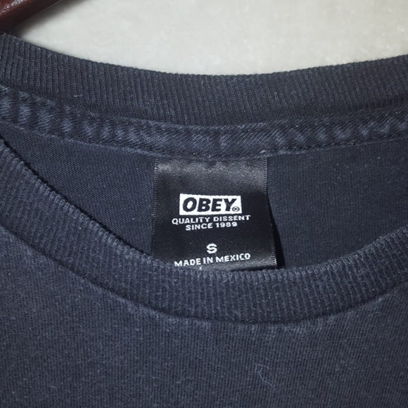 *SOLD*OBEY T Shirt - Picture 3 of 4